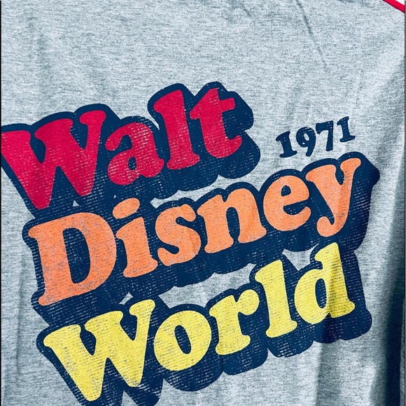 New Vintage Walt Disney World 1971 Circa Disney Parks Logo Men's T-Shirt Size L - Picture 3 of 5